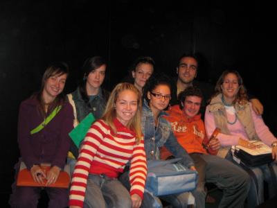 Visita alumnos Ciclo Animación a la exposición sobre SIDA